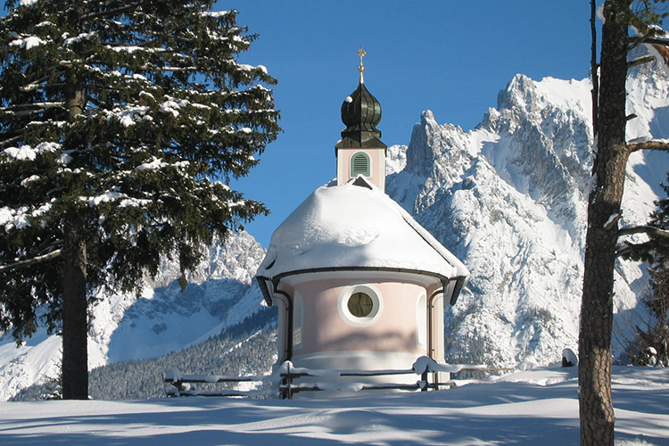 Herzlich willkommen im Berggasthaus Ederkanzel bei Mittenwald. MITTENWALD Ein herrlicher 